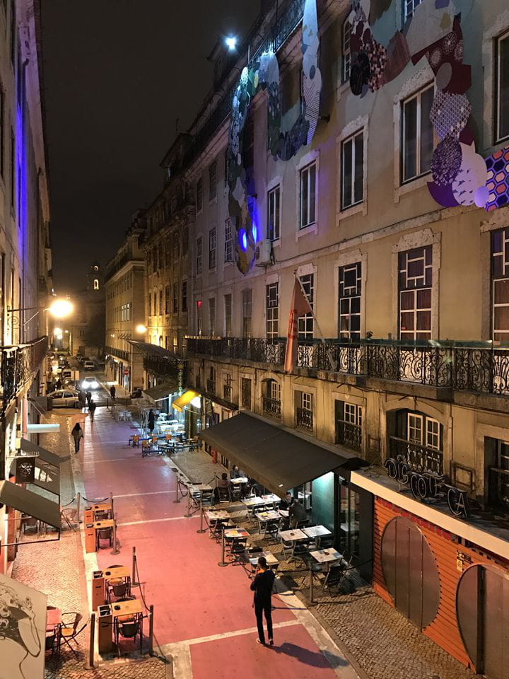La calle rosa de Lisboa o por dónde salir de noche