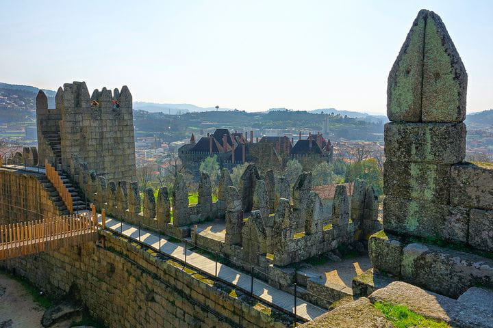 Castillos de Portugal: hoy, el hermoso Guimaraes