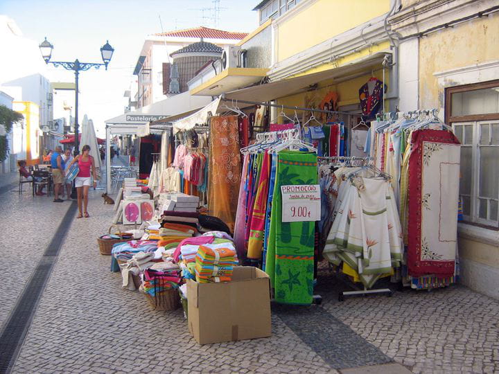Souvenir típico de Portugal: toallas de frontera