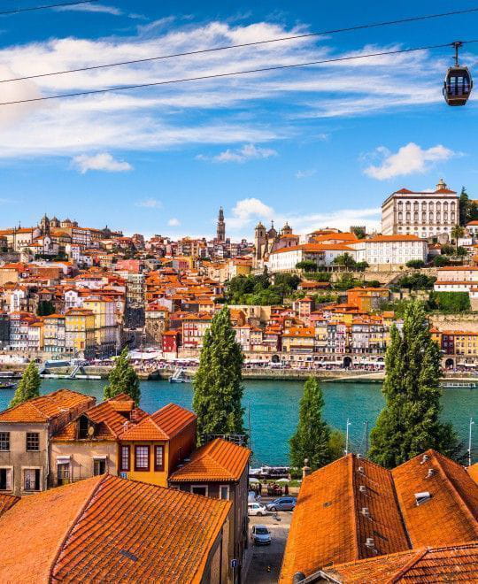 See you under the green umbrella in Porto!