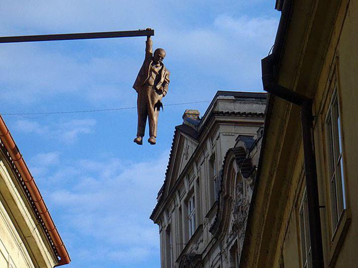 Viselec, el hombre colgado en Praga