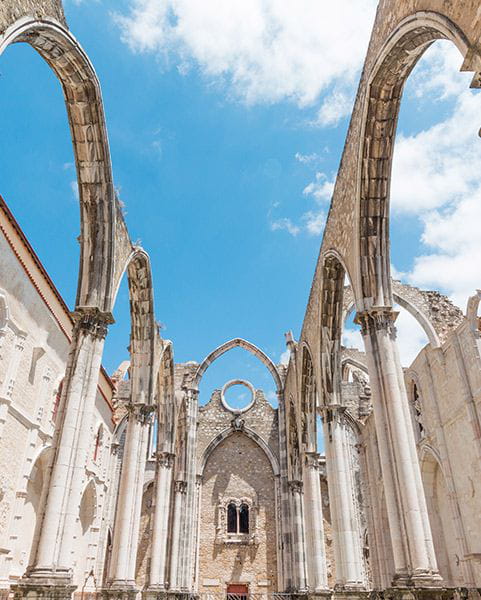 Convento do Carmo, ruinas góticas en Lisboa